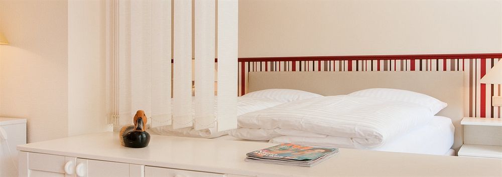 Hotel Haus Am Meer Ховахт Екстериор снимка
