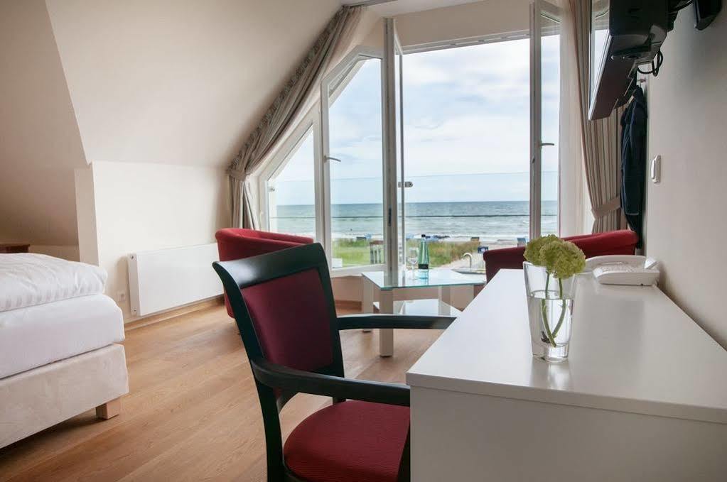 Hotel Haus Am Meer Ховахт Екстериор снимка